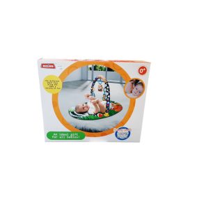 Babajátszószőnyeg függesztett játékokkal